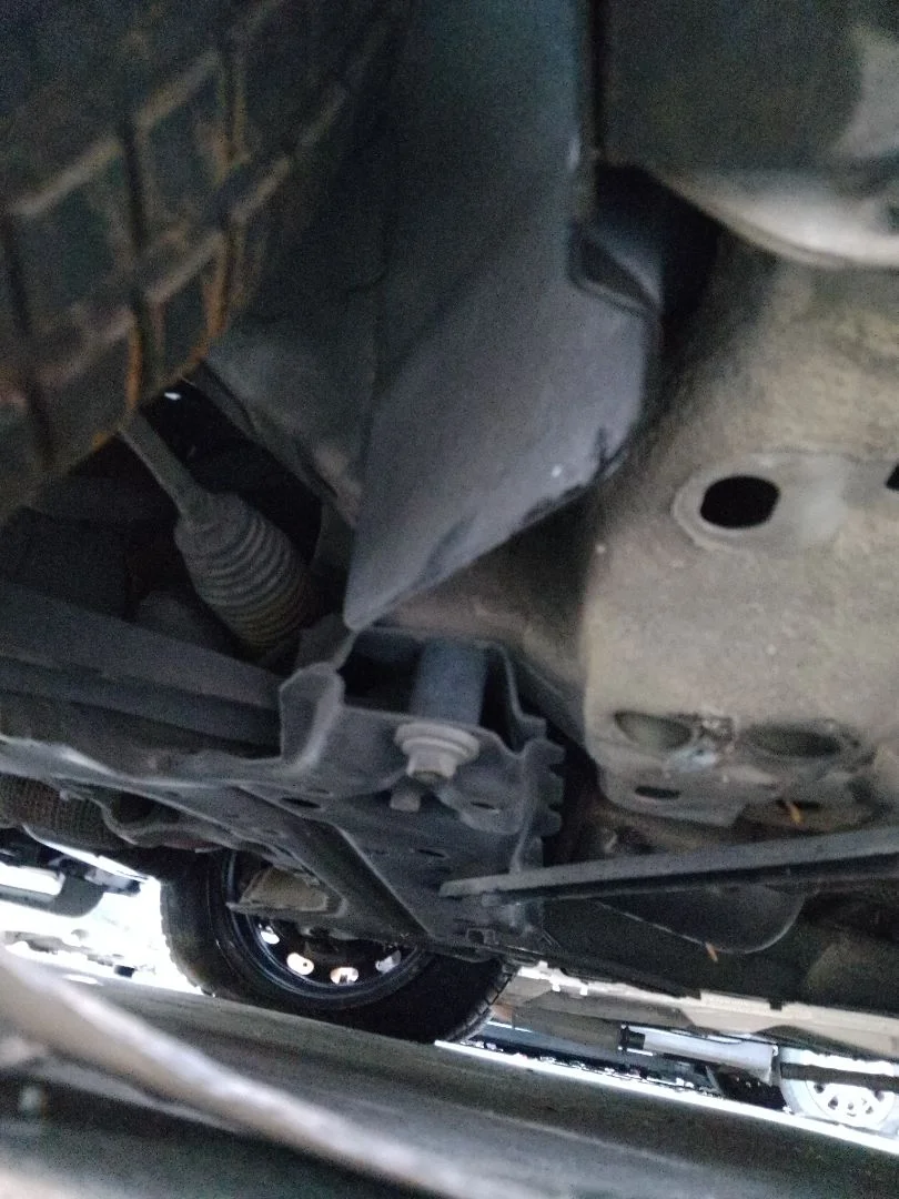 Foto de PUENTE DELANTERO FORD TRANSIT COURIER (C4A) 1.5 TDCi CAT (95 CV / 70 KW) referencia EY165019AA