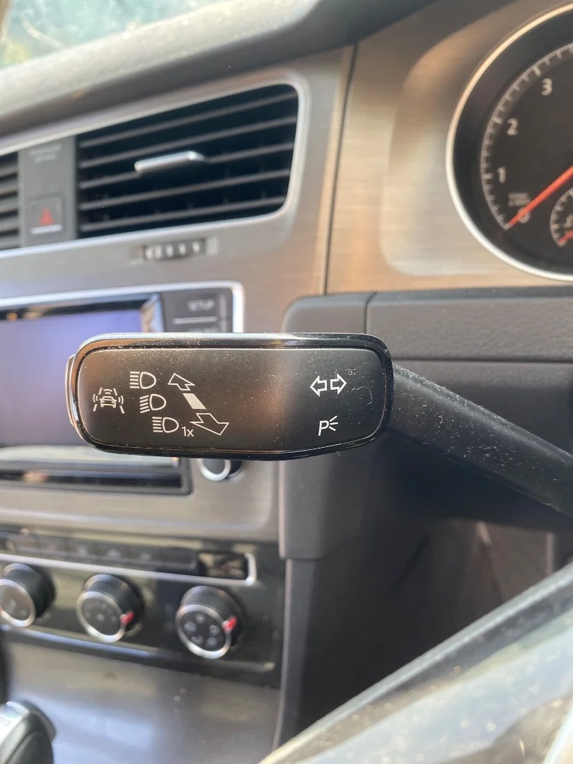 Foto de MANDO INTERMITENTES VOLKSWAGEN GOLF VII (5G1/BE1) 1.4 16V TSI (122 CV / 90 KW) referencia 10089792