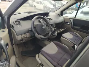Foto de COLUMNA DIRECCION RENAULT SCENIC II (JM) 1.6 16V (113 CV / 83 KW) referencia 7701067985