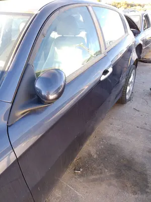 Foto de PUERTA DELANTERA IZQUIERDA ALFA ROMEO 147 (190) 1.9 JTD CAT (110 CV / 81 KW)