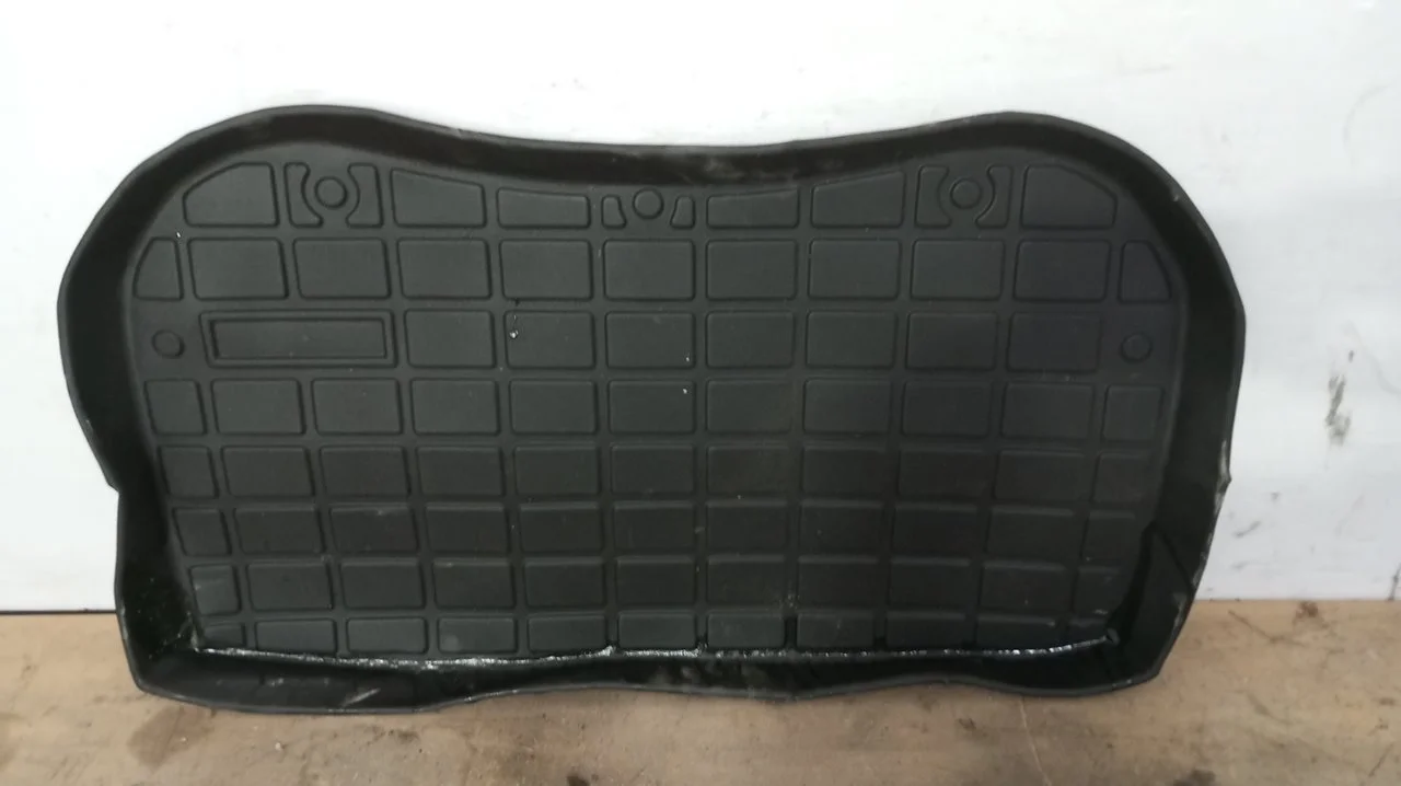 Foto de NO IDENTIFICADO TESLA MODEL 3 eléctrico 258 kW (cont. 153 kW) (350 CV / 258 KW)