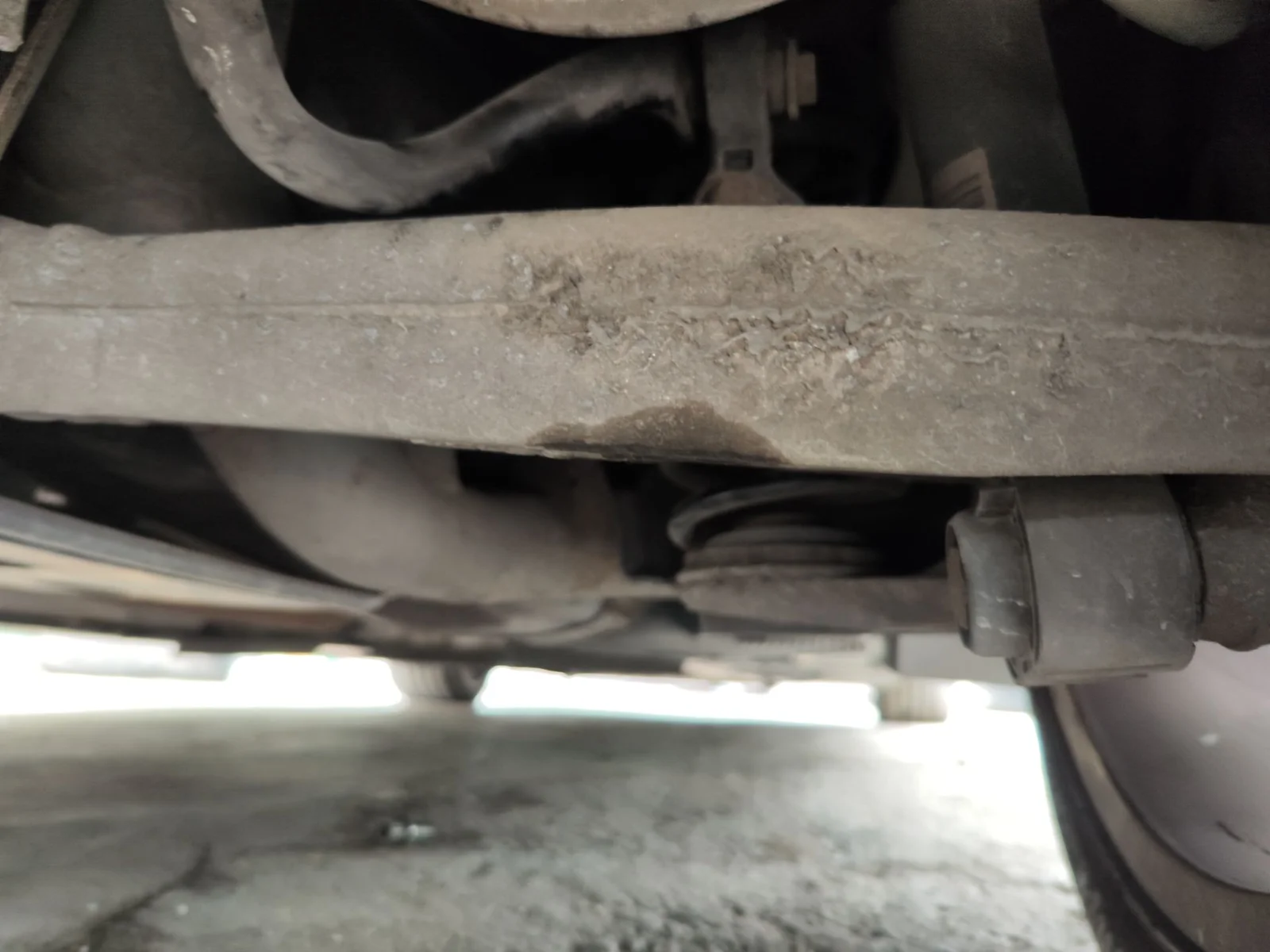 Foto de BRAZO SUSPENSION TRASERO DERECHO AUDI A5 COUPE (8T) 2.0 16V TDI (170 CV / 125 KW)