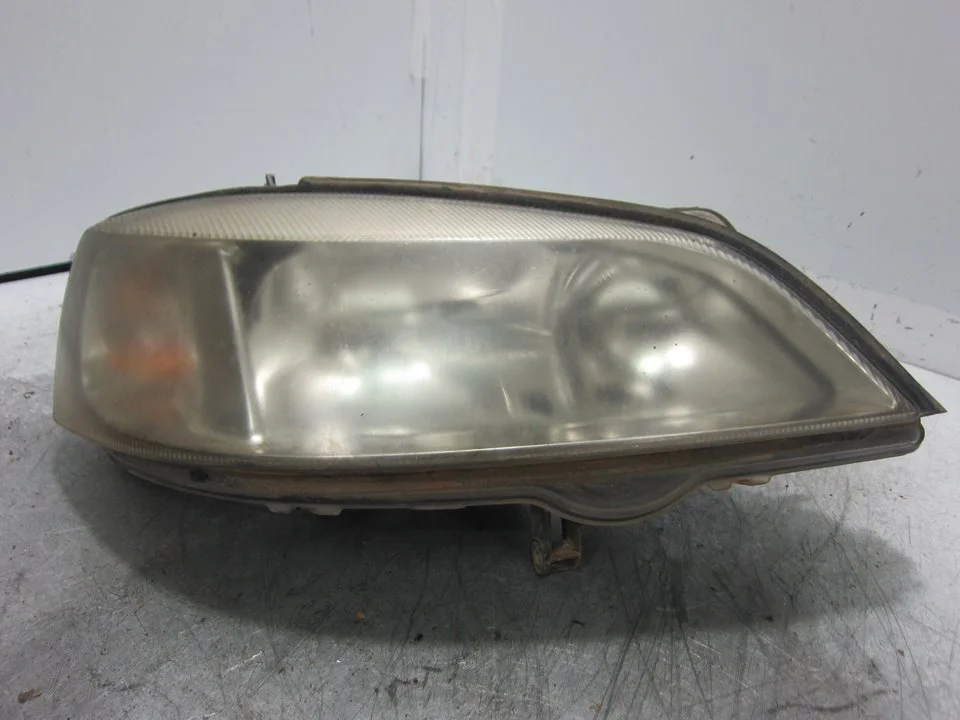 Foto de FARO DERECHO OPEL ASTRA G BERLINA 1.6 (75 CV / 55 KW) referencia 90520878RH