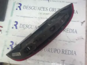 Foto de PILOTO TRASERO IZQUIERDO OPEL CORSA C 1.2 16V CAT (Z 12 XE / LW4) (75 CV / 55 KW) referencia 1222000 foto 2