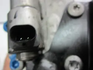 Foto de COMPRESOR AIRE ACONDICIONADO BMW SERIE 7 (F01/F02) foto 4