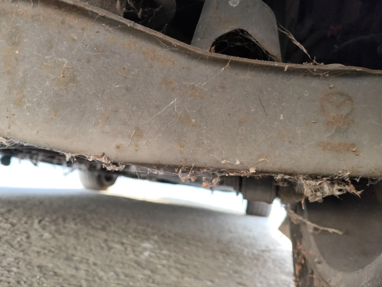 Foto de BRAZO SUSPENSION TRASERO DERECHO MAZDA 6 BERLINA (GH) 2.2 Turbodiesel CAT (163 CV / 120 KW)
