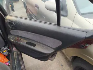 Foto de RETENEDOR PUERTA NISSAN MAXIMA QX (A32) 2.0 V6 24V CAT (140 CV / 103 KW)