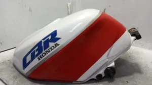 Foto de DEPOSITO GASOLINA HONDA CBR 600 F / CBR 600 RR 598 cm3 - 68 kW (92 CV / 68 KW) foto 5