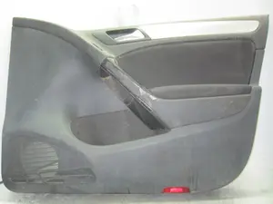 Foto de GUARNECIDO PUERTA DELANTERA DERECHA VOLKSWAGEN GOLF VI (5K1)(10.2008) 1.6 TDI DPF (105 CV / 77 KW) referencia 5K4867012