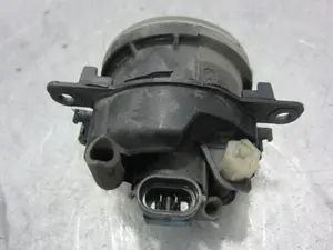 Foto de FARO ANTINIEBLA DERECHO CITROEN GRAND C4 PICASSO 1.6 16V HDi FAP (109 CV / 80 KW) referencia 9685504980 foto 2