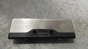 Foto de LUZ INTERIOR BMW SERIE 3 BERLINA (E46) 2.0 16V Diesel CAT (136 CV / 100 KW) referencia 8364928