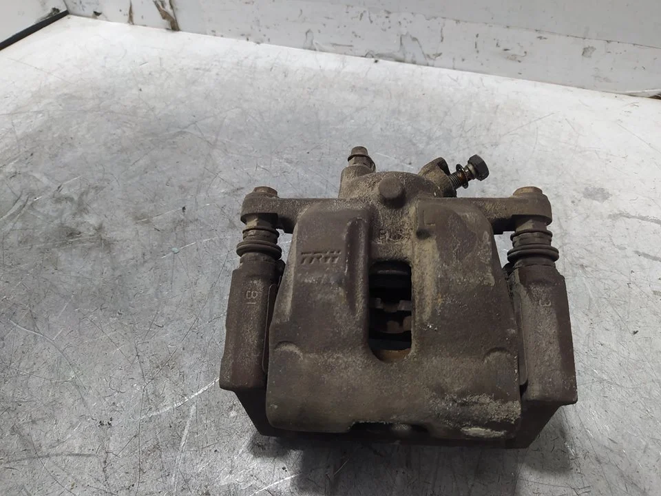 Foto de PINZA DE FRENO TRASERA IZQUIERDA LAND ROVER RANGE ROVER SPORT 2.7 Td V6 CAT (190 CV / 140 KW) referencia SOB500052