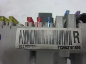 Foto de CAJA RELES / FUSIBLES MG ROVER ROVER 45 (T/RT) 1.4 16V CAT (103 CV / 76 KW) referencia YQE102720 foto 2