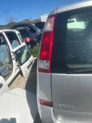 Foto de PILOTO TRASERO IZQUIERDO OPEL MERIVA 1.6 16V (101 CV / 74 KW) referencia 93184712
