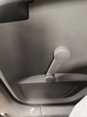 Foto de MANETA ELEVALUNAS TRASERA IZQUIERDA FORD FOCUS C-MAX (CAP)(2003) 1.6 TDCi CAT (109 CV / 80 KW)