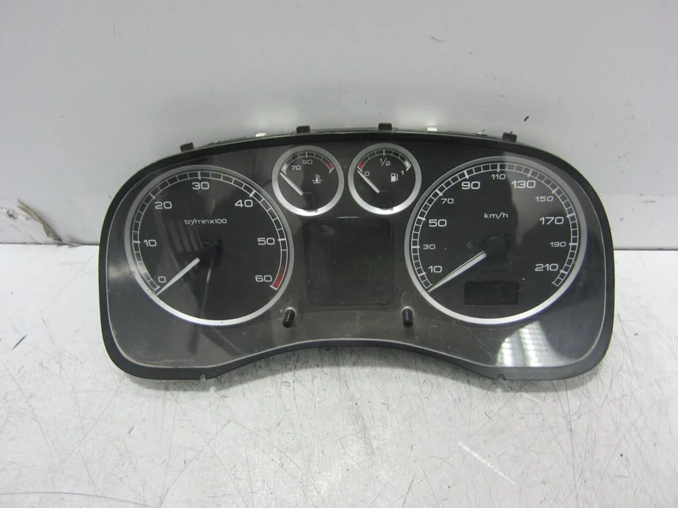 Foto de CUADRO INSTRUMENTOS PEUGEOT 307 BREAK / SW (S1)(04.2002) 1.6 HDi (109 CV / 80 KW) referencia 9655476580
