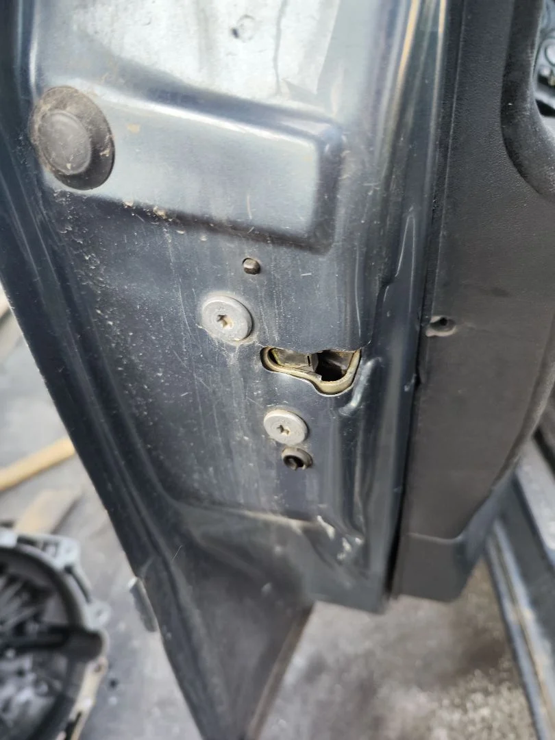 Foto de CERRADURA PUERTA DELANTERA IZQUIERDA CITROEN GRAND C4 PICASSO 1.6 16V HDi FAP (109 CV / 80 KW)