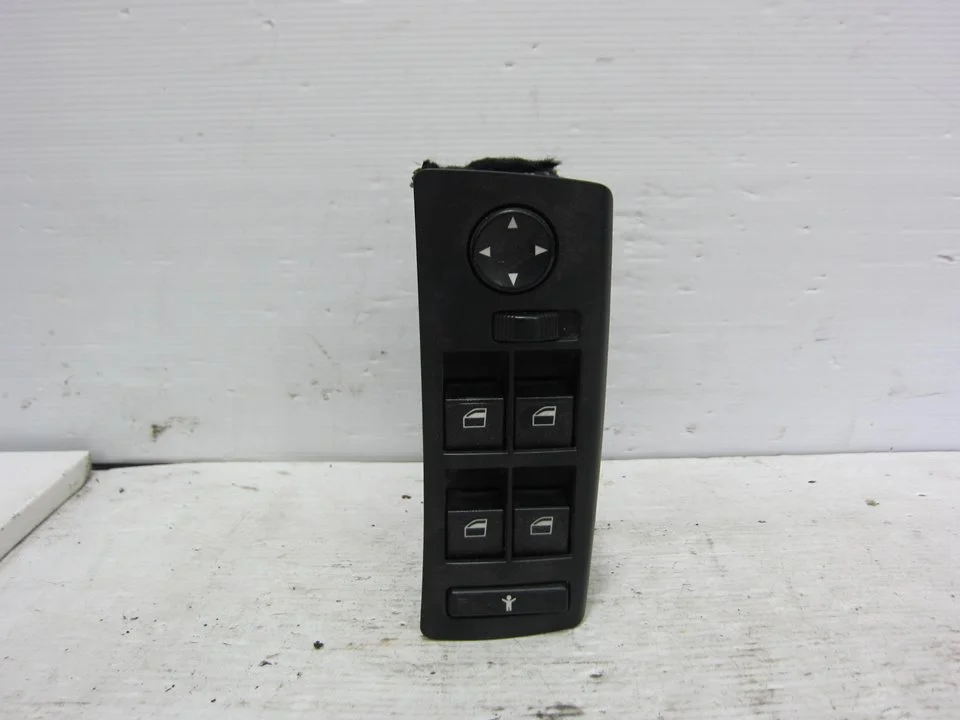 Foto de MANDO ELEVALUNAS DELANTERO IZQUIERDO BMW SERIE X5 (E53) 3.0 24V CAT (231 CV / 170 KW) referencia 6907499