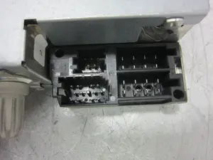 Foto de SISTEMA AUDIO / RADIO CD RENAULT SCENIC II (JM) referencia 8200562686 foto 2