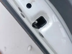 Foto de CERRADURA PUERTA TRASERA IZQUIERDA VOLKSWAGEN GOLF VII (5G1/BE1) 2.0 TDI (184 CV / 135 KW) foto 6
