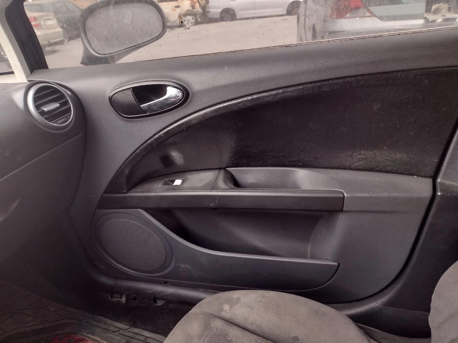 Foto de ELEVALUNAS DELANTERO DERECHO SEAT LEON (1P1) 1.9 TDI (105 CV / 77 KW) referencia 1P0837462A