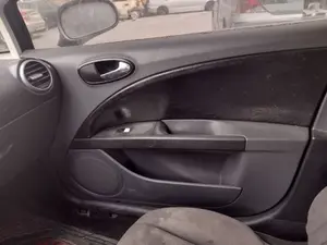 Foto de ELEVALUNAS DELANTERO DERECHO SEAT LEON (1P1) 1.9 TDI (105 CV / 77 KW) referencia 1P0837462A