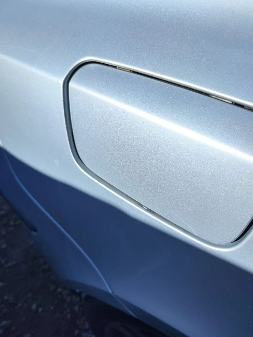 Foto de TAPA EXTERIOR COMBUSTIBLE RENAULT LAGUNA II (BG0) 1.8 CAT (120 CV / 88 KW)
