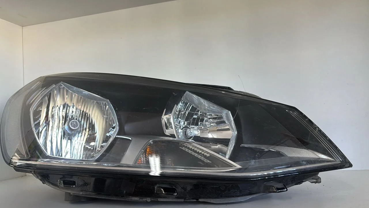 Foto de FARO DERECHO VOLKSWAGEN GOLF VII ALLTRACK VARIANT (BA5) referencia 5G1941006