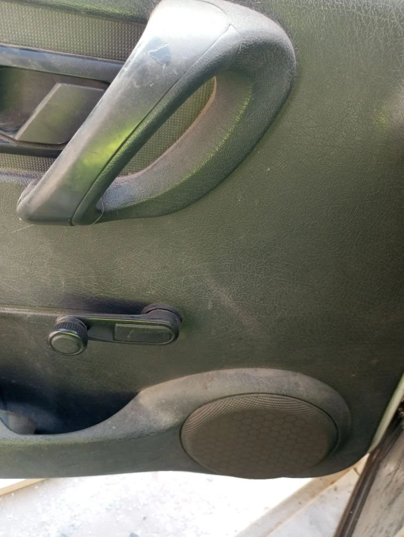 Foto de MANETA ELEVALUNAS DELANTERA IZQUIERDA CITROEN BERLINGO 1.9 Diesel (69 CV / 51 KW)