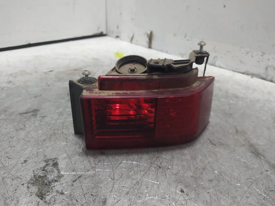 Foto de FARO ANTINIEBLA TRASERO DERECHO OPEL MERIVA 1.3 16V CDTI (75 CV / 55 KW) referencia 13196006