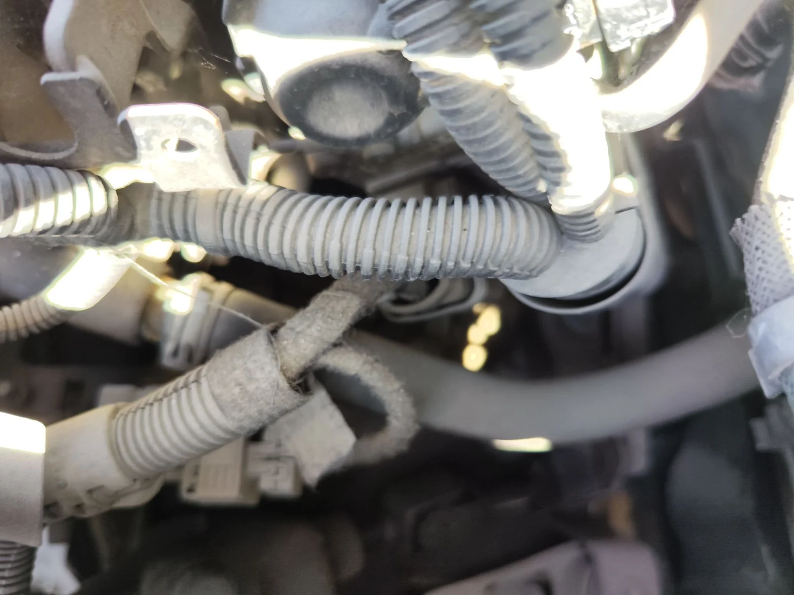 Foto de MOTOR ARRANQUE OPEL CORSA C 1.2 16V CAT (Z 12 XEP / LB4) (80 CV / 59 KW)