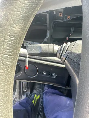Foto de MANDO INTERMITENTES FORD MONDEO FD BERL./TURNIER 1.8 16V CAT (116 CV / 85 KW)