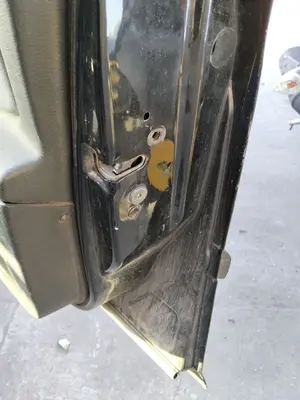 Foto de CERRADURA PUERTA DELANTERA DERECHA PEUGEOT 407 1.6 HDi FAP CAT (9HZ / DV6TED4) (109 CV / 80 KW) referencia 9136FE