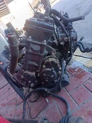 Foto de MOTOR COMPLETO YAMAHA FZ 8 / FAZER8 779 cm3 - 78.1 kW (0 CV / 0 KW) foto 2