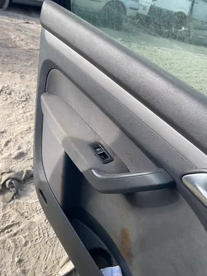 Foto de MANDO ELEVALUNAS DELANTERO IZQUIERDO VOLKSWAGEN TOURAN (1T3) 1.6 TDI DPF (105 CV / 77 KW)