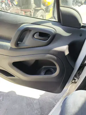 Foto de CENTRALITA CONFORT CITROEN BERLINGO FURGÓN 1.6 Blue-HDI FAP (99 CV / 73 KW)