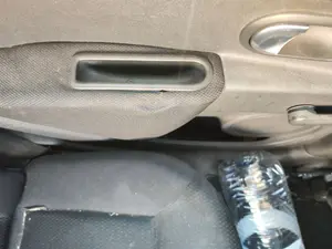 Foto de ELEVALUNAS TRASERO IZQUIERDO RENAULT CLIO III 1.4 16V (98 CV / 72 KW)