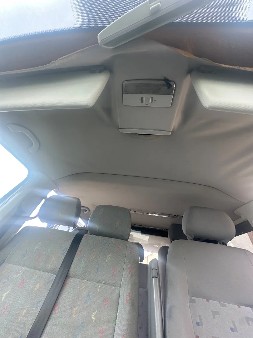 Foto de TECHO INTERIOR VOLKSWAGEN T5 TRANSPORTER BUS (7H) 2.5 TDI (131 CV / 96 KW)