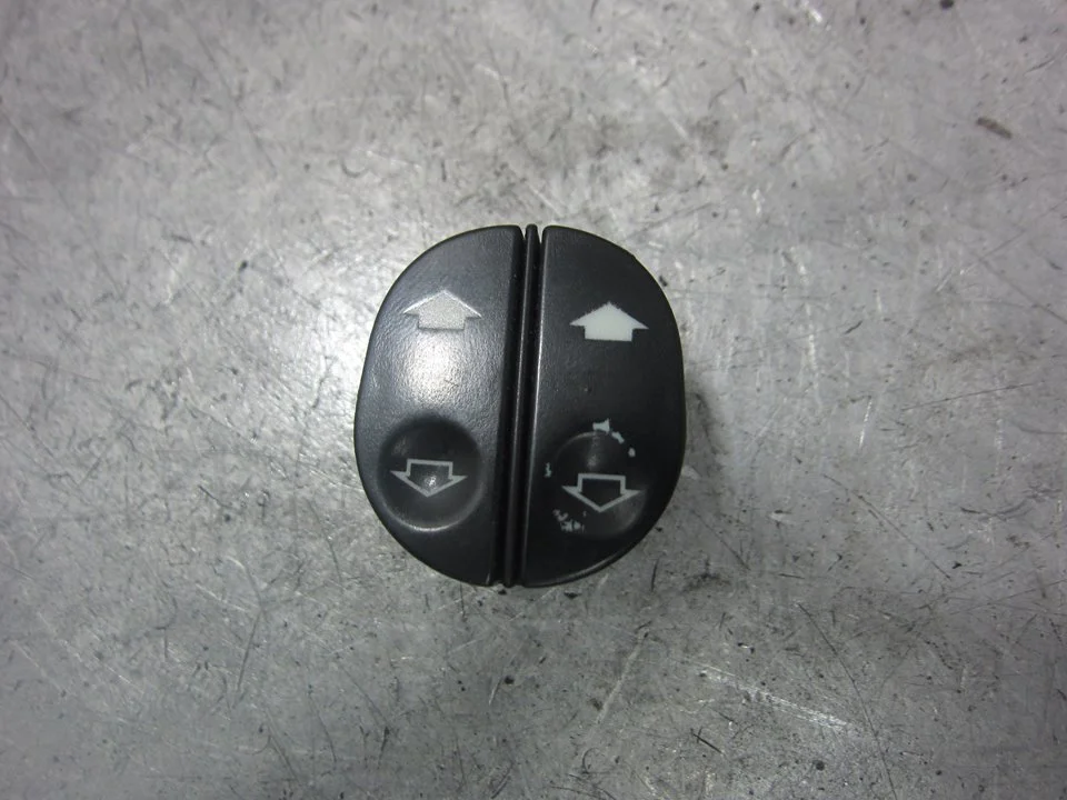 Foto de MANDO ELEVALUNAS DELANTERO IZQUIERDO FORD FIESTA (CBK) referencia 42936