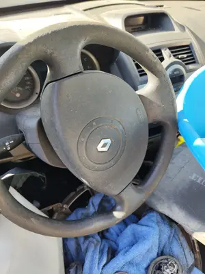 Foto de AIRBAG DELANTERO IZQUIERDO RENAULT MEGANE II BERLINA 5P 1.5 dCi Diesel (101 CV / 74 KW)