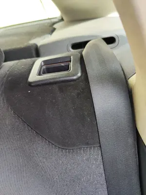Foto de CINTURON SEGURIDAD TRASERO IZQUIERDO CITROEN C4 BERLINA 1.6 16V HDi (90 CV / 66 KW)