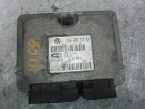 Foto de CENTRALITA MOTOR UCE VOLKSWAGEN POLO IV (9N3) 1.4 FSI (86 CV / 63 KW) referencia 036906034KA