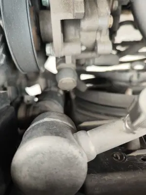 Foto de TUBO PRESION DIRECCION ASISTIDA VOLKSWAGEN BORA BERLINA (1J2)(1998) 1.9 TDI (110 CV / 81 KW)