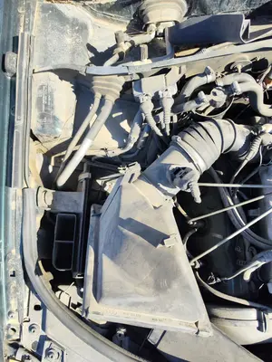 Foto de CAJA FILTRO AIRE AUDI A6 BERLINA (4B2) 2.5 V6 24V TDI (150 CV / 110 KW)