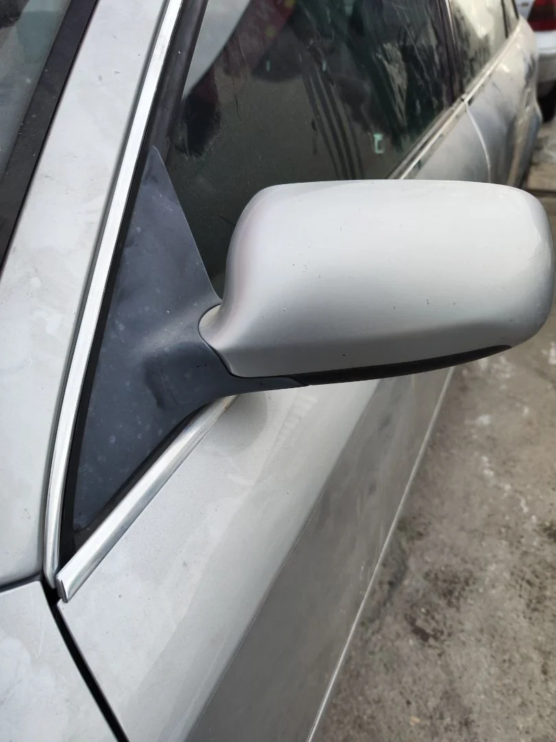 Foto de RETROVISOR IZQUIERDO AUDI A6 BERLINA (4B2) 2.5 V6 24V TDI (150 CV / 110 KW)
