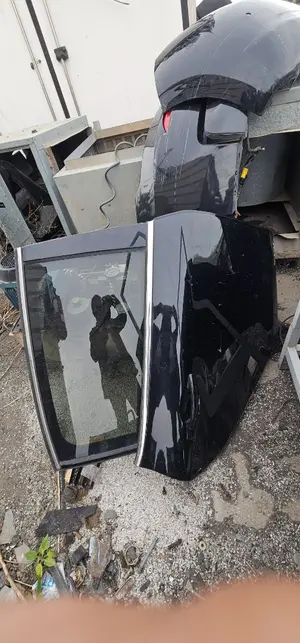 Foto de PUERTA TRASERA DERECHA PEUGEOT 208 1.2 12V e-VTi / PureTech (81 CV / 60 KW) referencia 9671907480