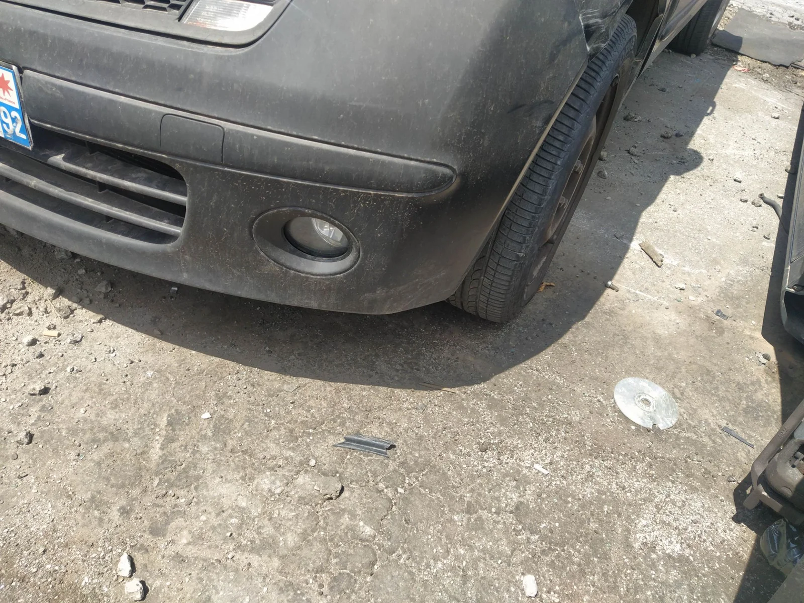 Foto de FARO ANTINIEBLA IZQUIERDO NISSAN MICRA (K12E) 1.2 CAT (65 CV / 48 KW)