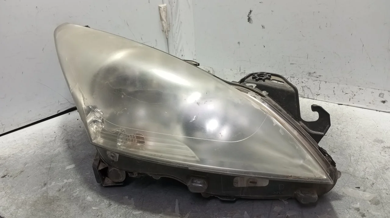 Foto de FARO DERECHO PEUGEOT 5008 1.6 HDi FAP (112 CV / 82 KW) referencia 9682519080