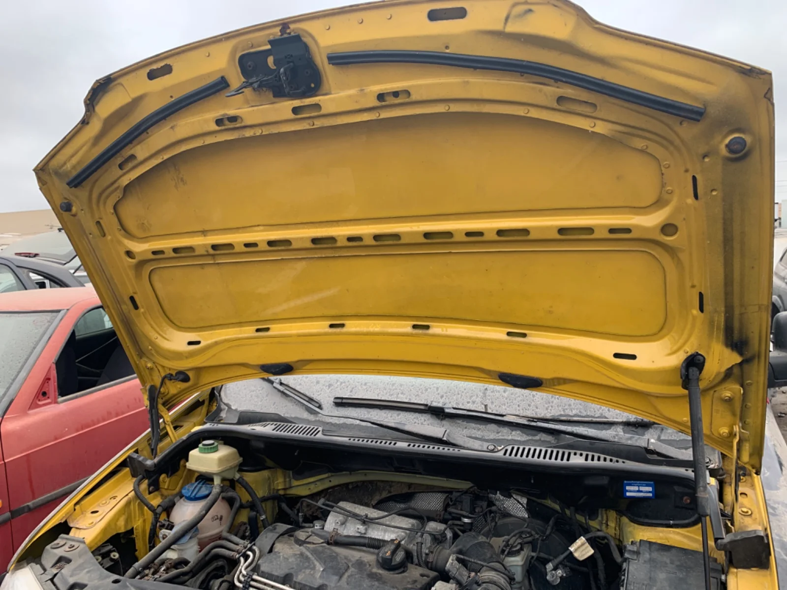 Foto de CAPO VOLKSWAGEN CADDY (2K)(02.2004) 2.0 SDI (69 CV / 51 KW) referencia 1T0823031D