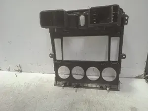 Foto de NO IDENTIFICADO KIA CARNIVAL II (FL) 2.9 CRDi CAT (144 CV / 106 KW) referencia OK53A6481Y foto 3